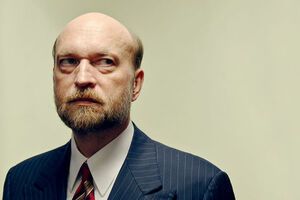 С 2015 года Пугачев живет во Франции