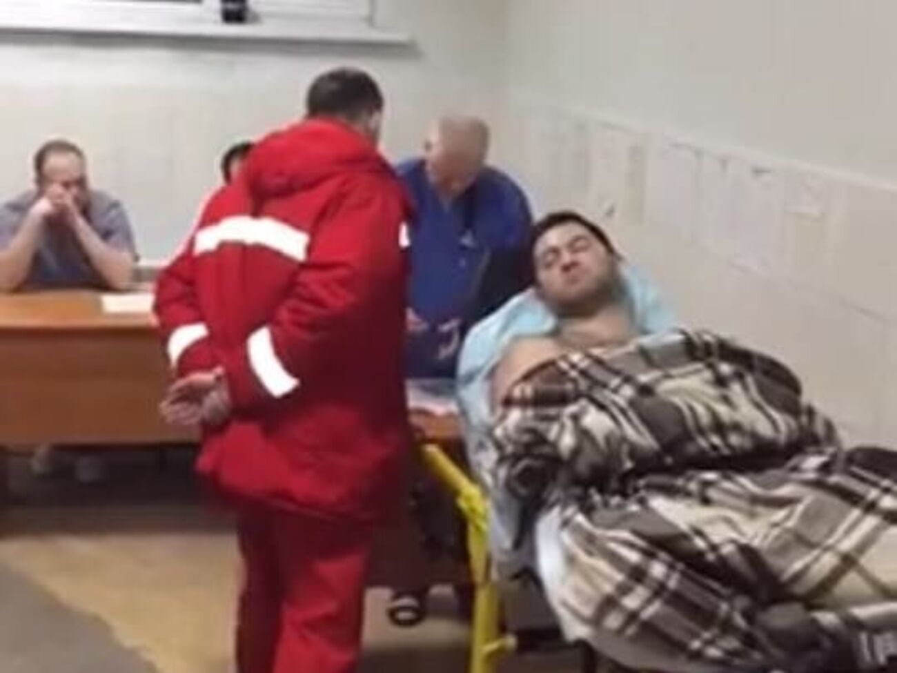 Журналисты сообщают, что Насирова отвезли в "Феофанию"