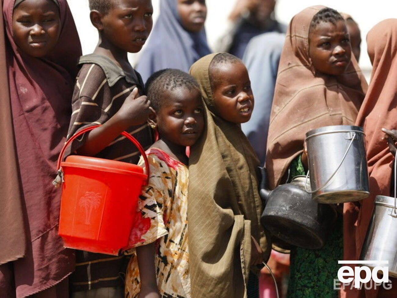 За прогнозами Дитячого фонду ООН, через посуху постраждати від голоду можуть близько 270 тис. дітей
