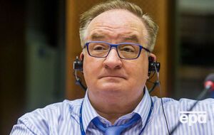 Сариуш-Вольский остался без поддержки партии