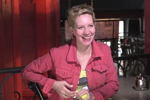 Лазарева: Мы вылезли немножко выше дозволенного, двойную сплошную пересекли