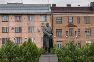Давидов: Пам'ятник Леніну теж замироточив