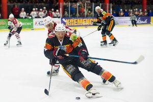 ХК "Кременчук" набрав стільки ж очок, скільки й ХК "Донбас", але обігнав конкурента за додатковими показниками