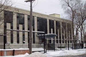 Посольство Росії у Канаді вважає "контрпродуктивним" продовження військової допомоги Україні