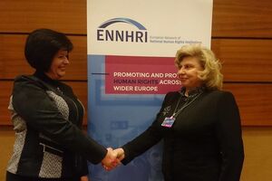 Лутковская (на фото слева) и Москалькова встретились в Женеве