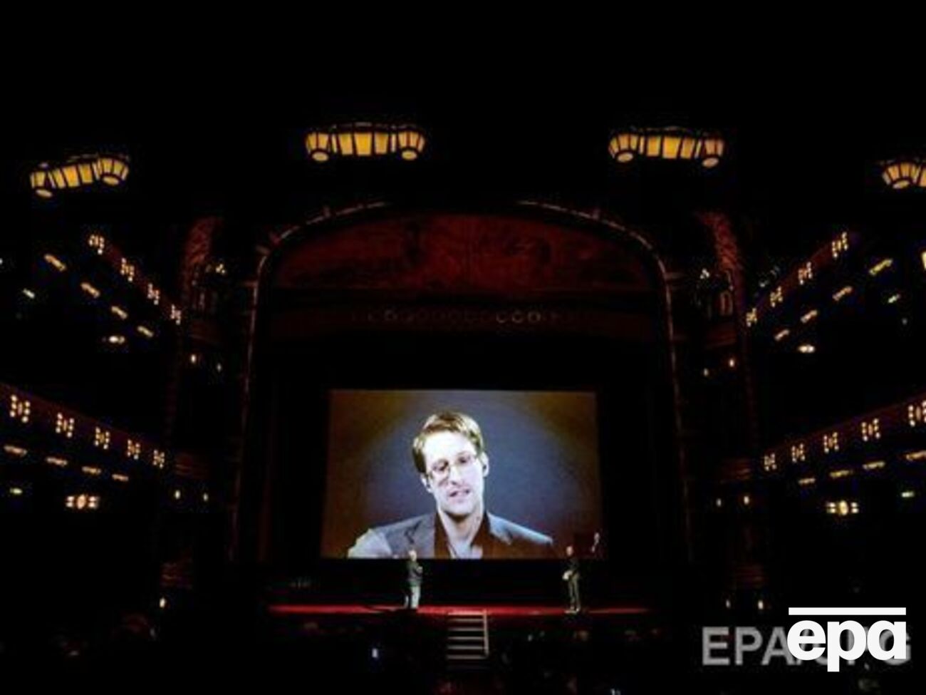 Сноуден отметил, что анализирует новую публикацию&nbsp;WikiLeaks