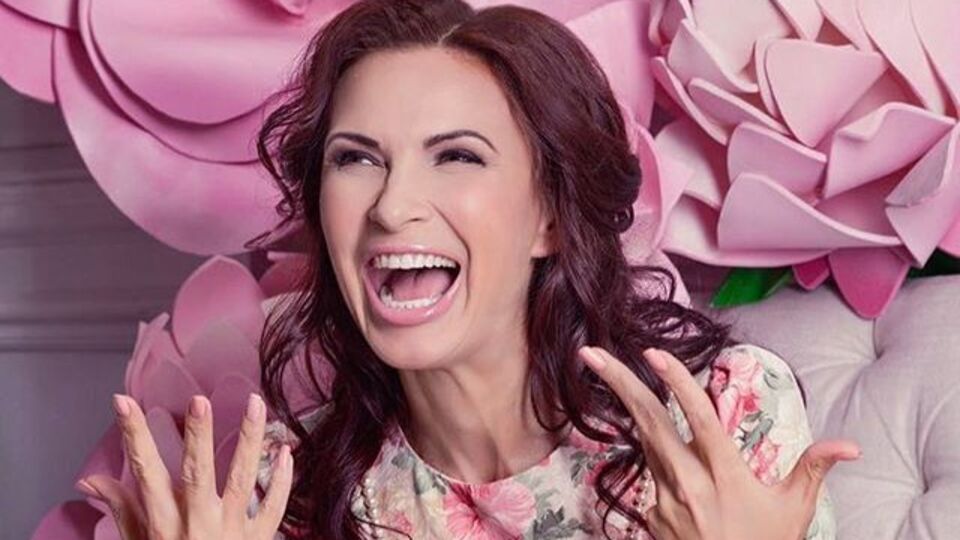 Бледанс: С Международным женским днем 8 Марта всех девчат! И пусть мы всегда будем с улыбкой на мир смотрящими, а мир улыбается нам в ответ