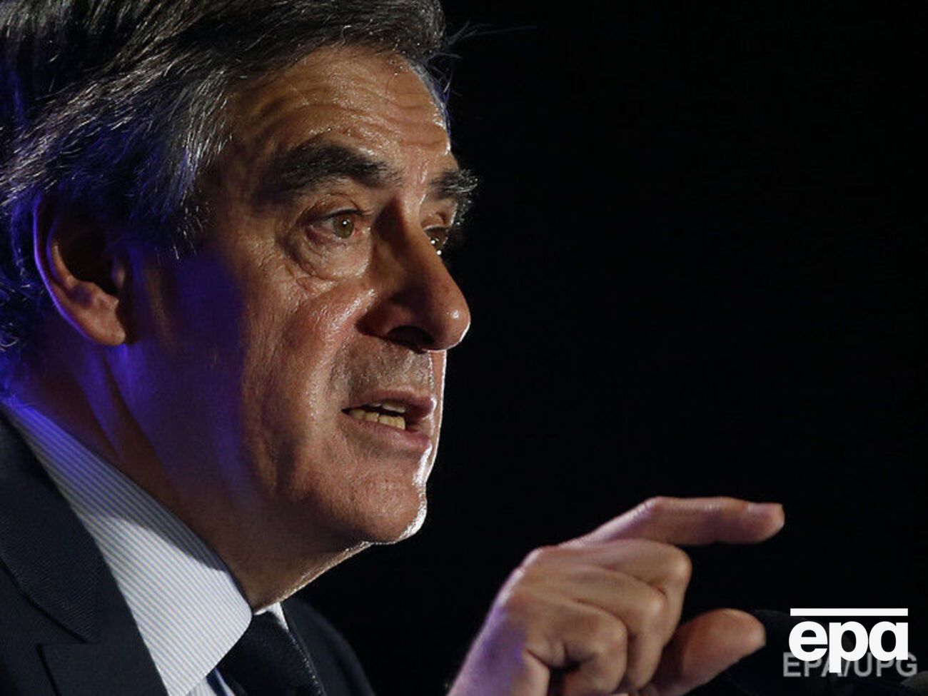 Фійона спіймали на тому, що він не задекларував кредит