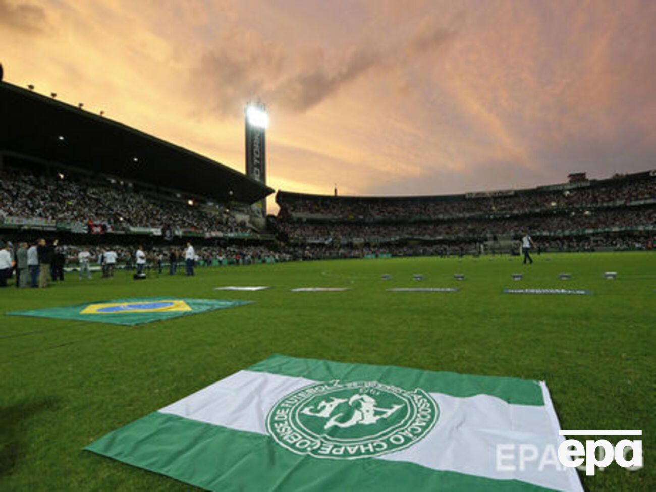 Бразильский футбольный клуб "Шапекоэнсе" потерял значительную часть состава и тренерского штаба в результате авиакатастрофы в конце ноября 2016 года