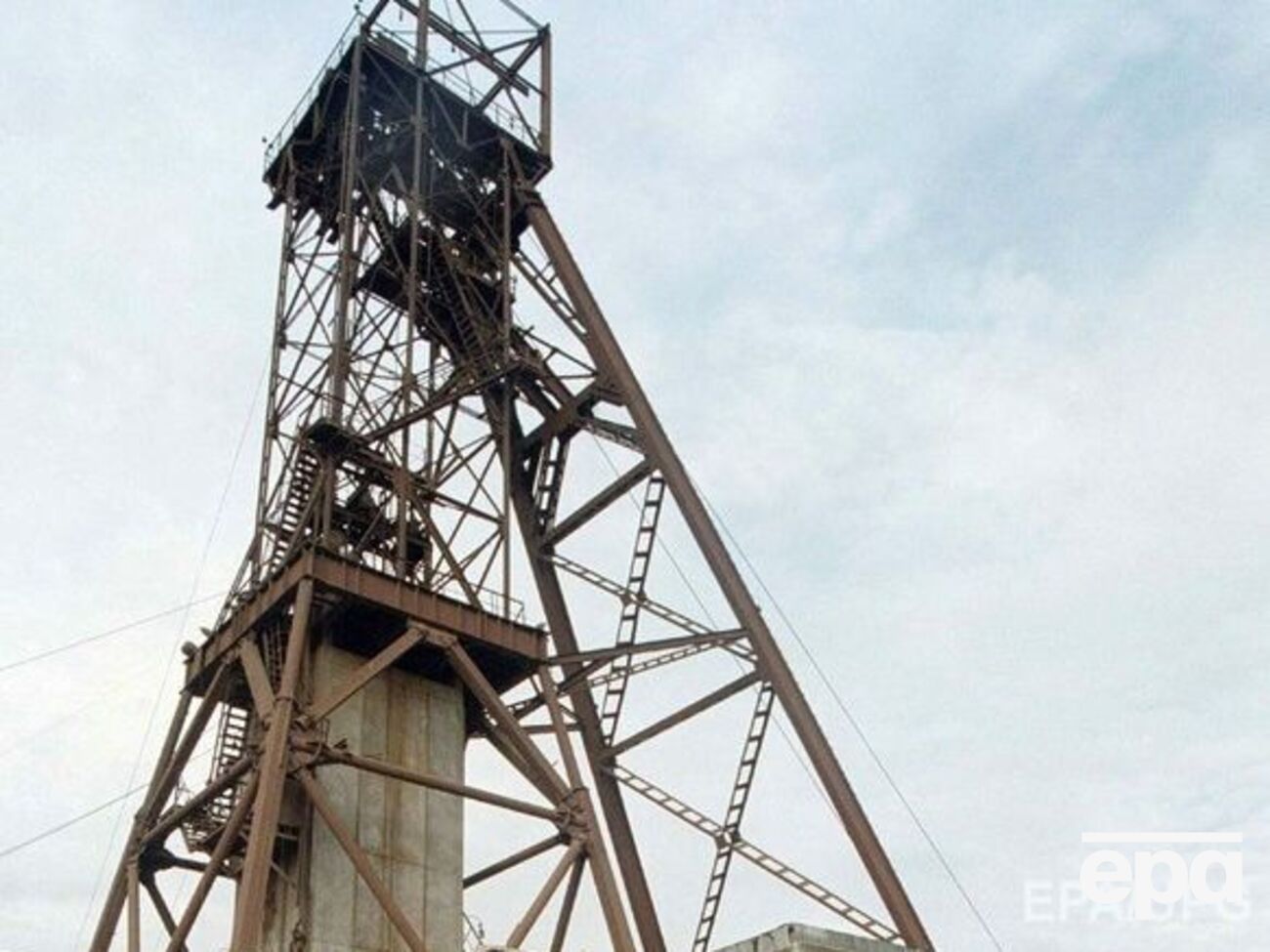 Близько 14.00 на шахті стався викид вугілля