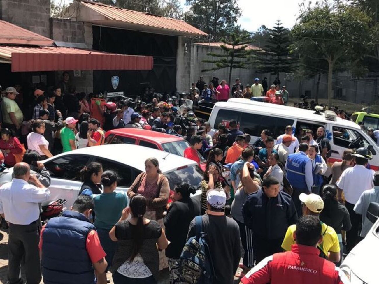 Девять человек находятся в критическом состоянии после пожара в интернате