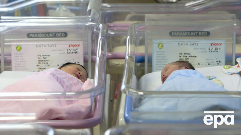 У МОЗ підкреслили, що показник неонатальної смертності в Україні поступово знижується й у 2015 році становив 5,5 на 1000 немовлят проти 5,7 у 2014-му