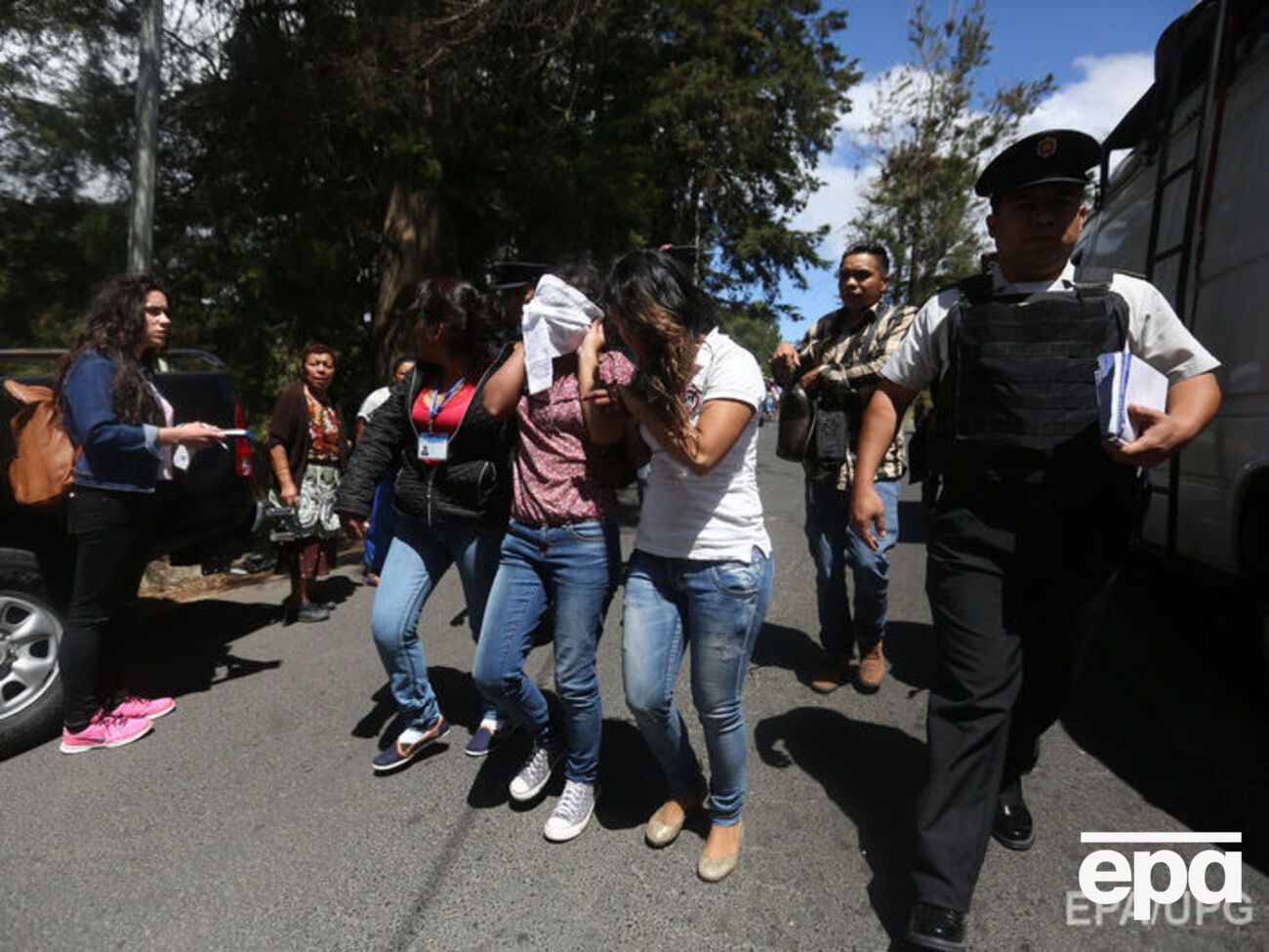 Вчера в интернате в Гватемале произошел пожар, погибло 22 человека