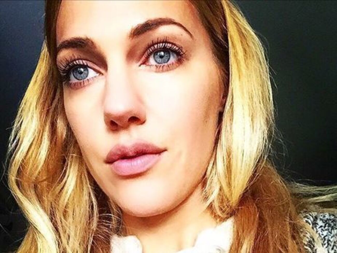 Узерлі показала фото в новому образі