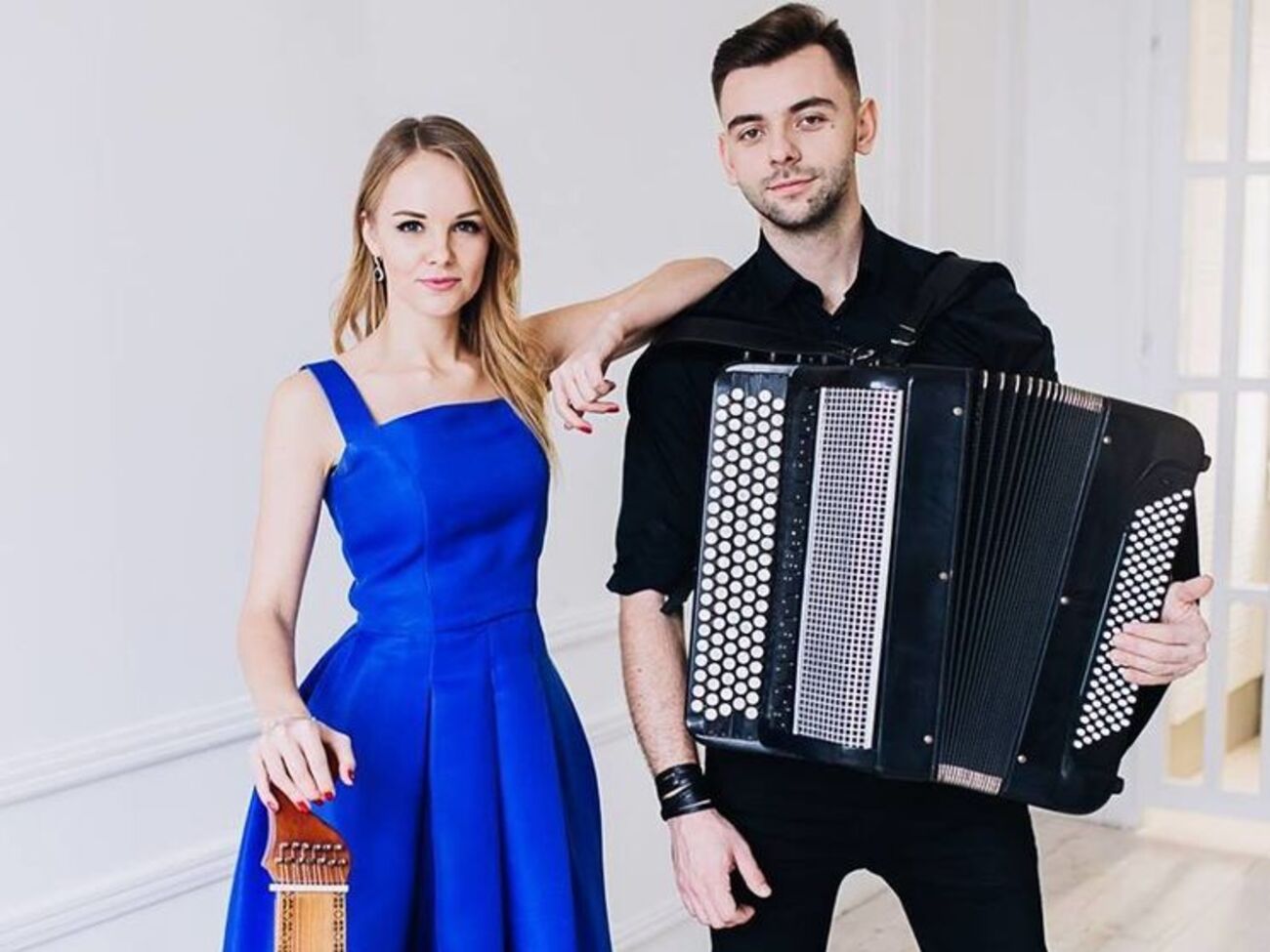 B&B Project: Дорогі жінки! Вітаємо вас зі святом весни!