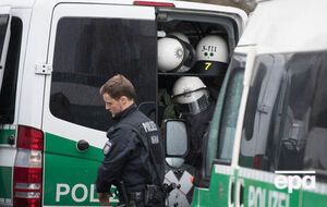 Немецкая полиция сообщает, что обнаруженную бомбу планируют обезвредить вечером 9 марта
