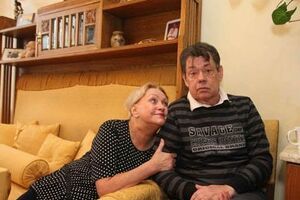 Дружину Караченцова позбавили водійських прав