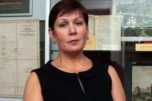 С 30 октября 2015 года Шарина находится под домашним арестом