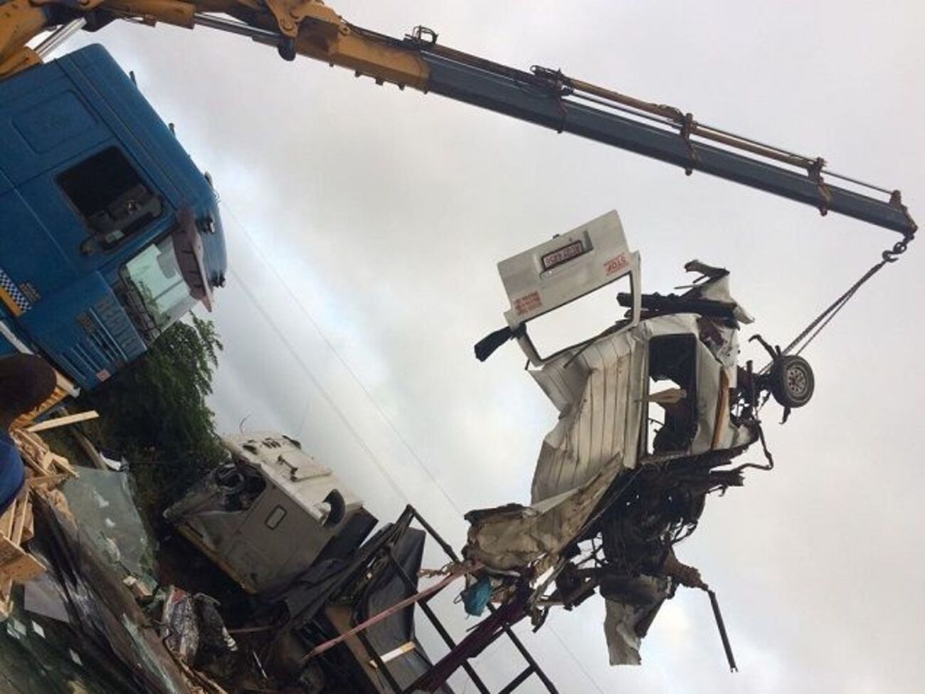 Всего в микроавтобусе было 18 человек, выжили лишь четверо