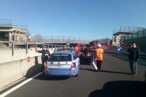 Рух по шосе припинений через НС