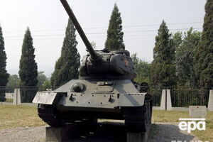 В коллекции британца 150 танков