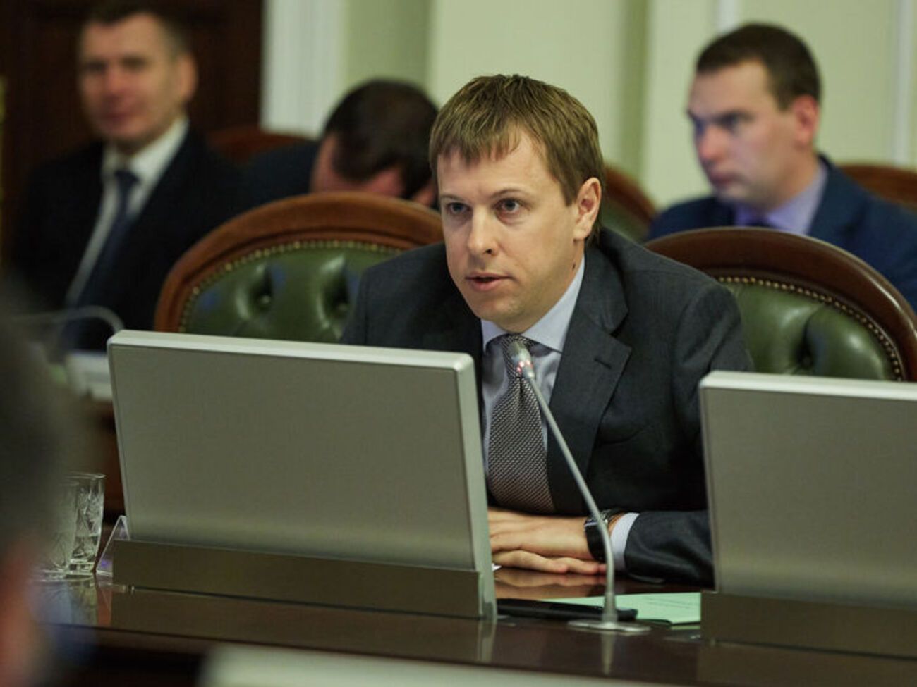 Віталій Хомутиннік: Досить уже знущатися над парламентом і над громадянами України