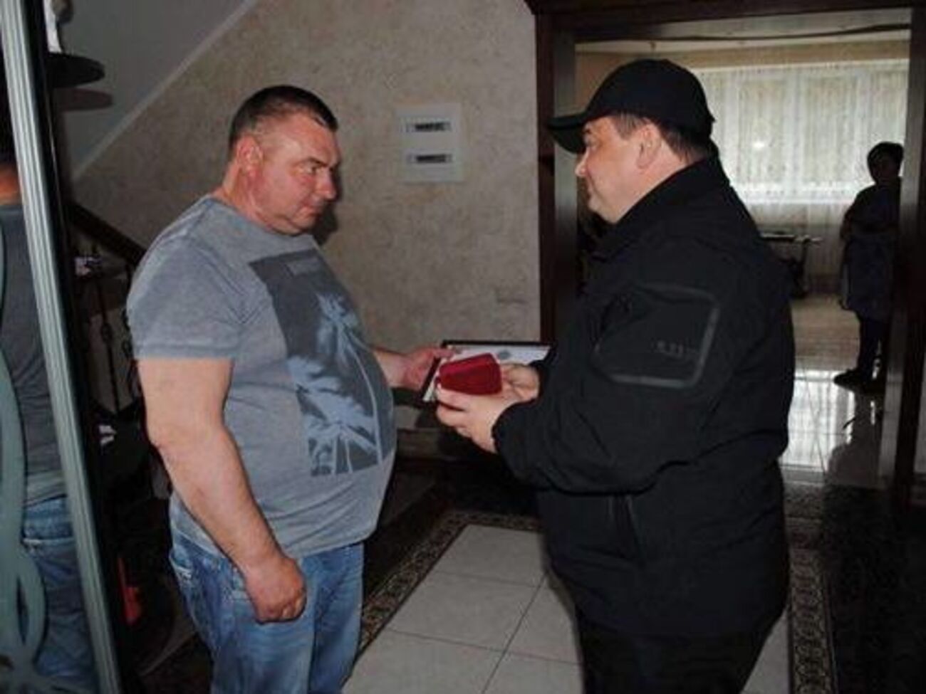 Поліція: Сміливі дії господаря врятували життя його рідним