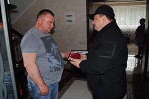 Поліція: Сміливі дії господаря врятували життя його рідним