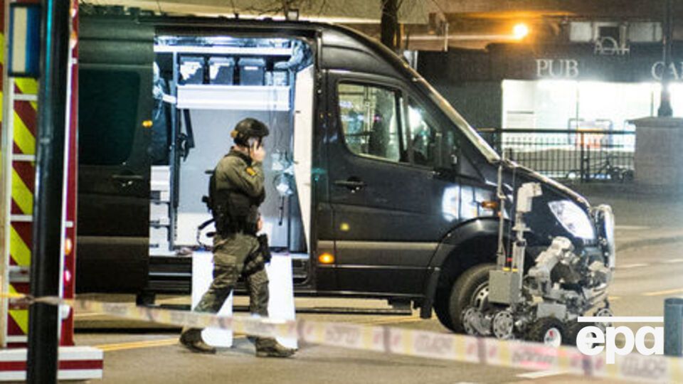 9 квітня поліція Осло виявила в центрі міста предмет, схожий на вибуховий пристрій, після чого було затримано 17-річного громадянина Росії.