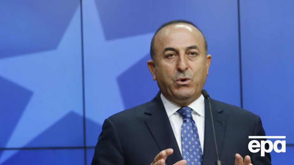 Чавушоглу вважає, що владу в Сирії треба передати тимчасовому уряду