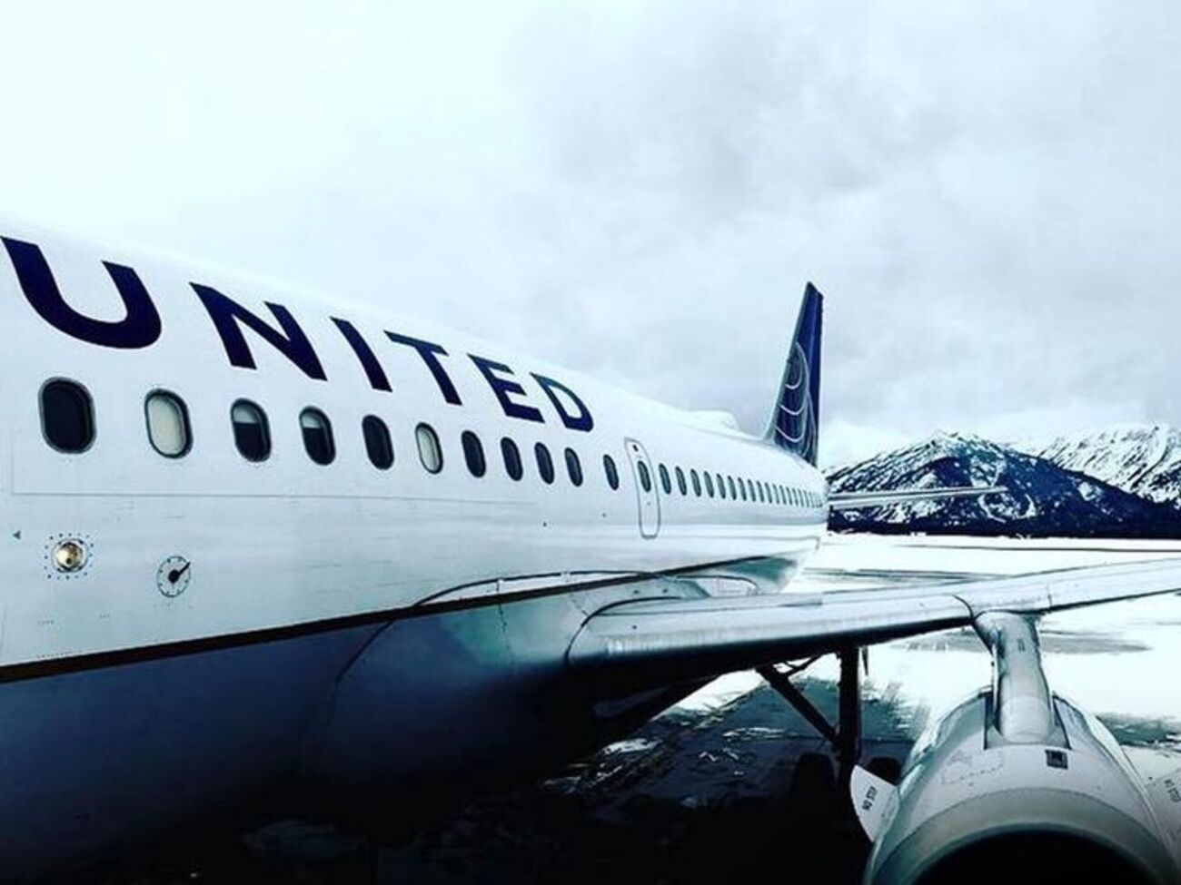 Скандал произошел в самолете авиакомпании United Airlines