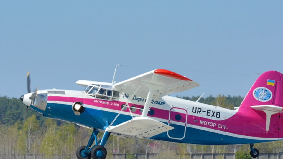 Ан-2-100 можно автономно эксплуатировать на небольших аэродромах
