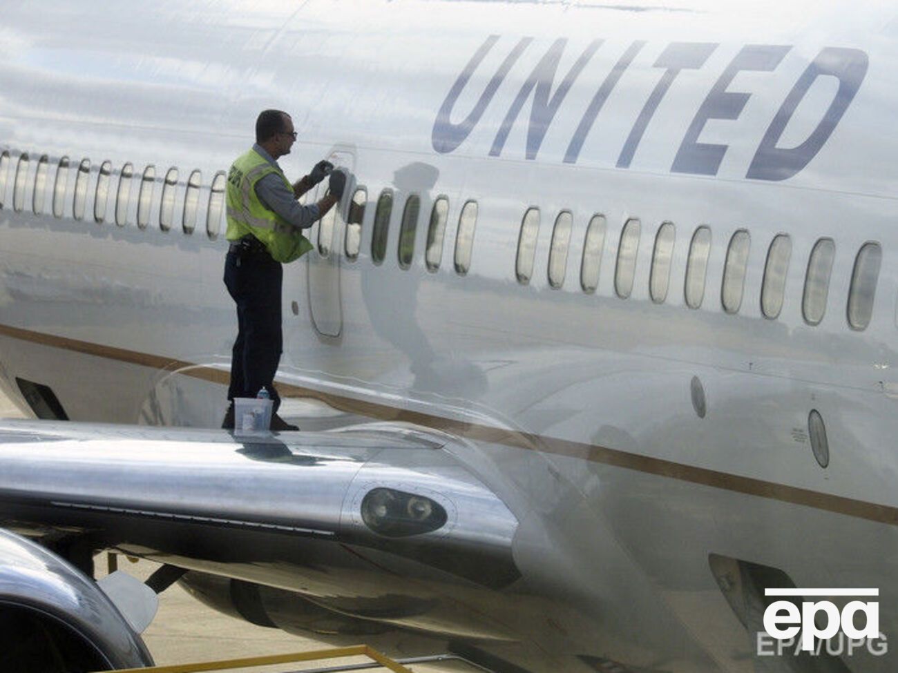 United Airlines понесла убытки после инцидента с пассажиром