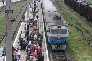 Працівники поліції з'ясовують усі обставини блокування руху поїздів