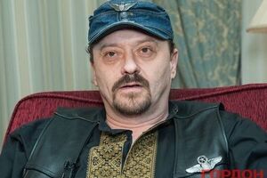 Поярков: Наши ребята воюют за независимость Украины, а в это время поющее чмо несет какую-то чушь