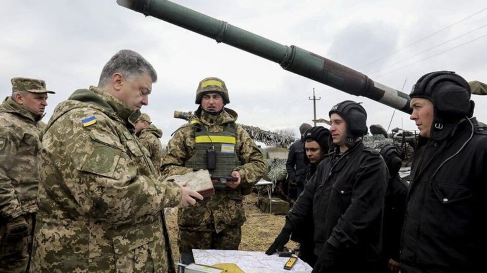 Порошенко: Зброю можуть повернути на попередні позиції в найкоротші терміни