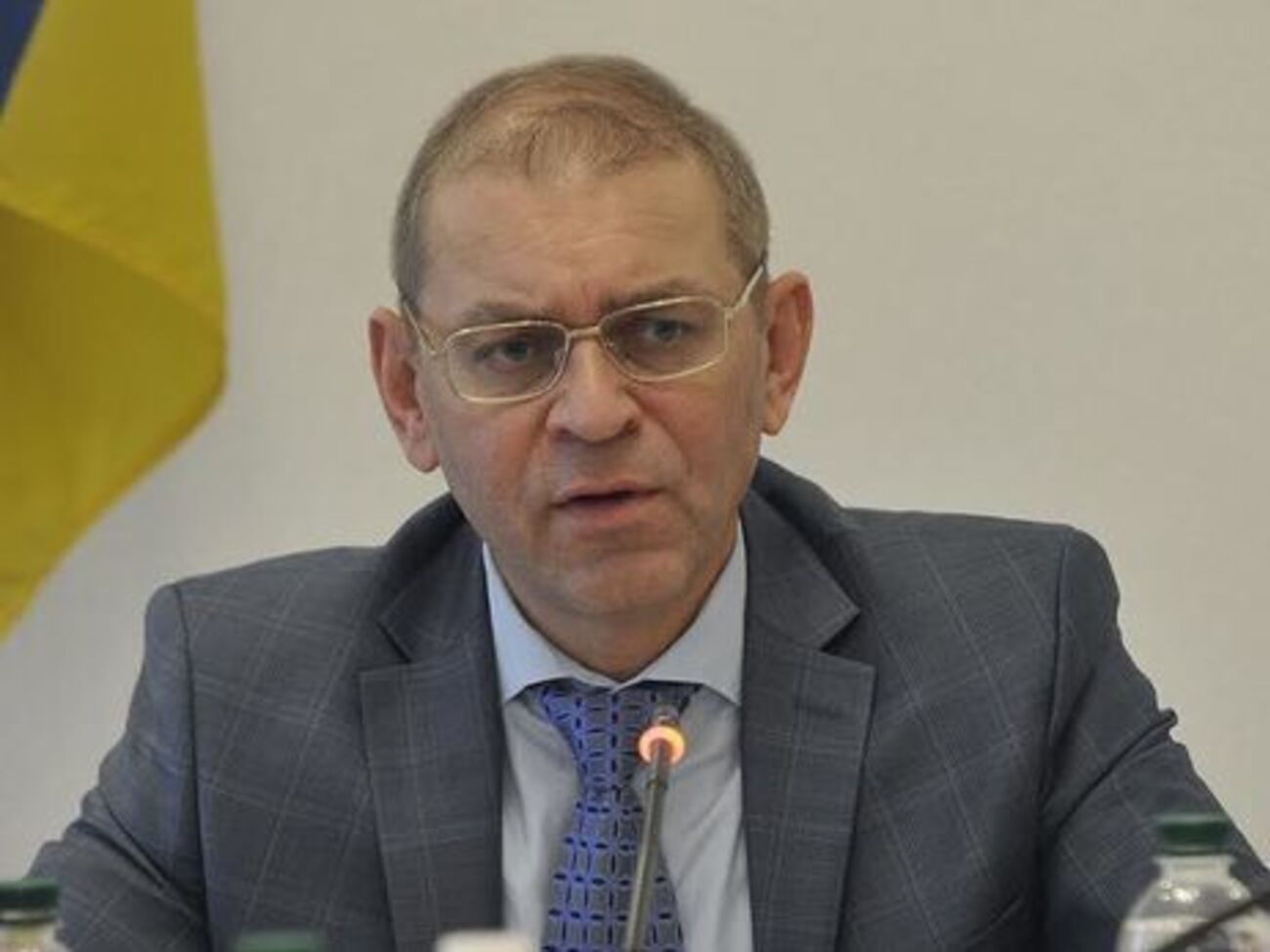 Пашинський уважає, що треба створити спеціальну програму знищення непотрібних боєприпасів