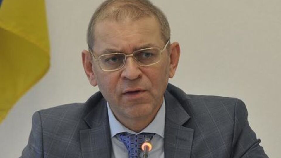 Пашинський уважає, що треба створити спеціальну програму знищення непотрібних боєприпасів