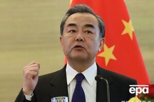 Глава МИД Китая: Проблему на Корейском полуострове нужно решить мирным путем