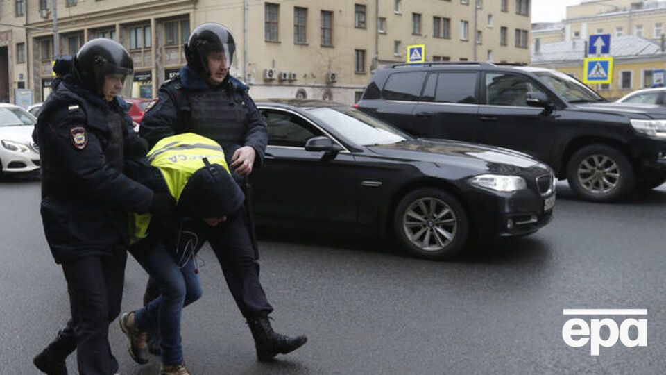 В России опять задерживают участников акции протеста в Москве