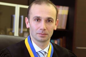 Судье Емельянову пытались продлить срок отстранения от должности