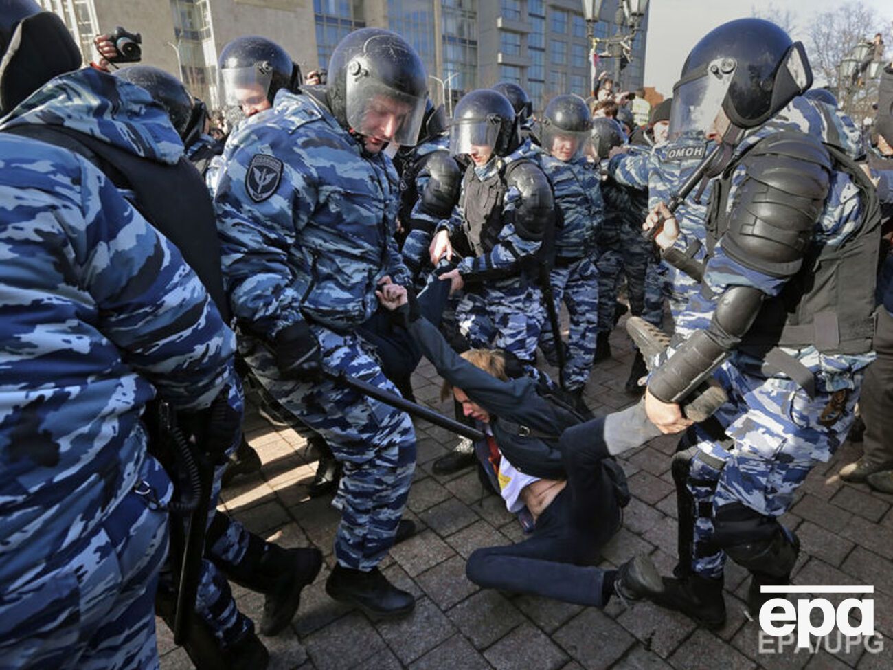 Слава Рабінович: Поки на вулиці не вийде мільйон людей, Путін і його ОЗУ будуть застосовувати цю тактику знову