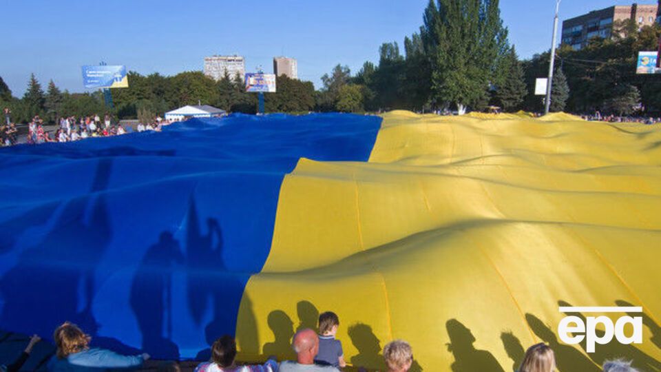 День украинского флага предлагают перенести на сентябрь