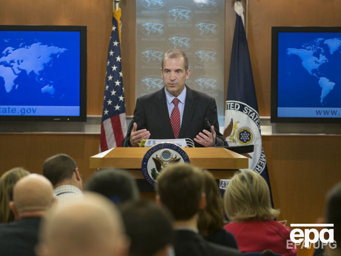 Тонер назвал военным преступлением применение химического оружия в Сирии