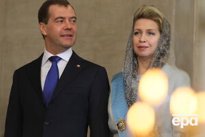 Дмитрий и Светлана Медведевы официально получают около $150 тыс. на двоих в год