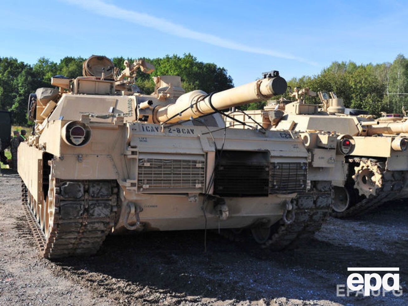 Переброшенные в&nbsp;Европу танки M1A2 Abrams были закамуфлированы для условий пустыни