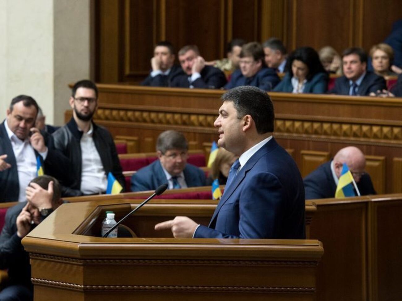 Уряд Гройсмана затвердили 14 квітня 2016 року