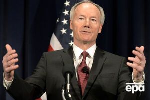 Хатчинсон назвал решение о казнях тяжелым