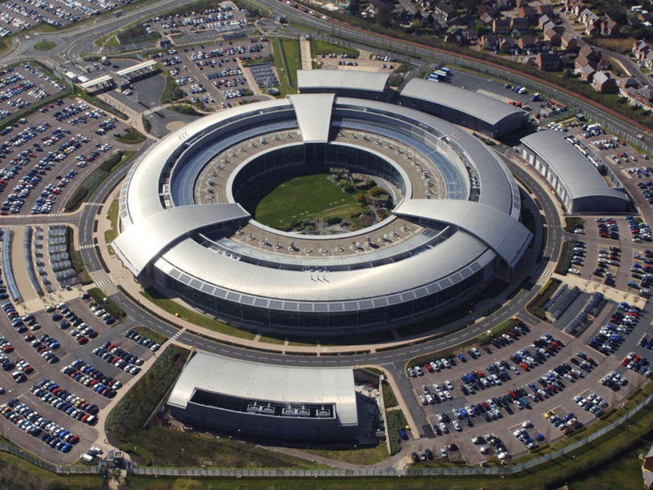 Центр правительственной связи Великобритании ищет русскоязычных лингвистов