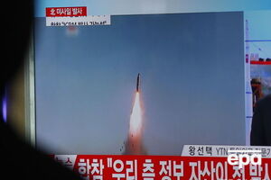 Советник Пенса: То, что ракета КНДР взорвалась через пять секунд после старта, является хорошей новостью